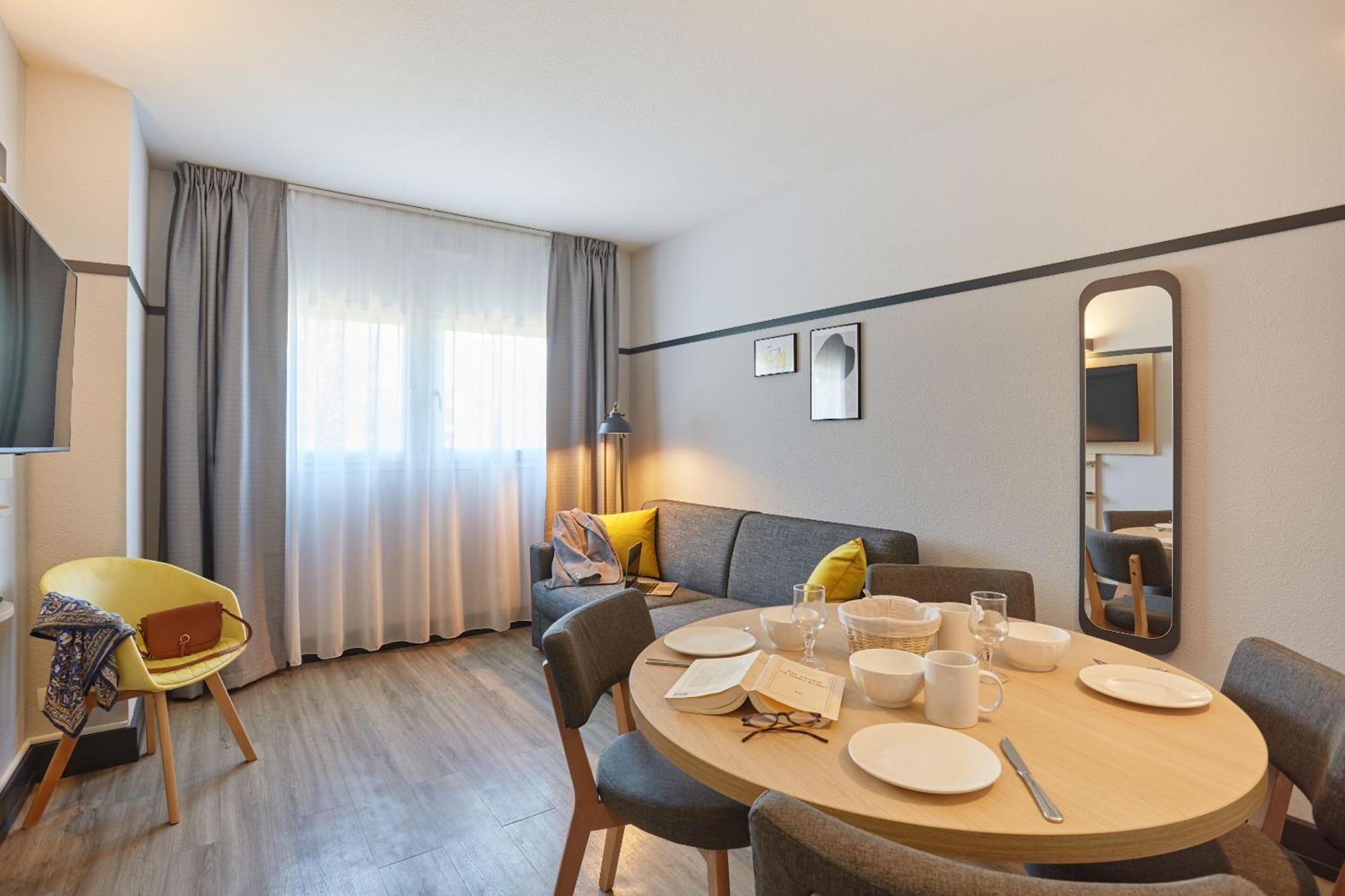 Appart Hotel Odalys City Aix En Provence L'Atrium Aix-en-Provence Bagian luar foto