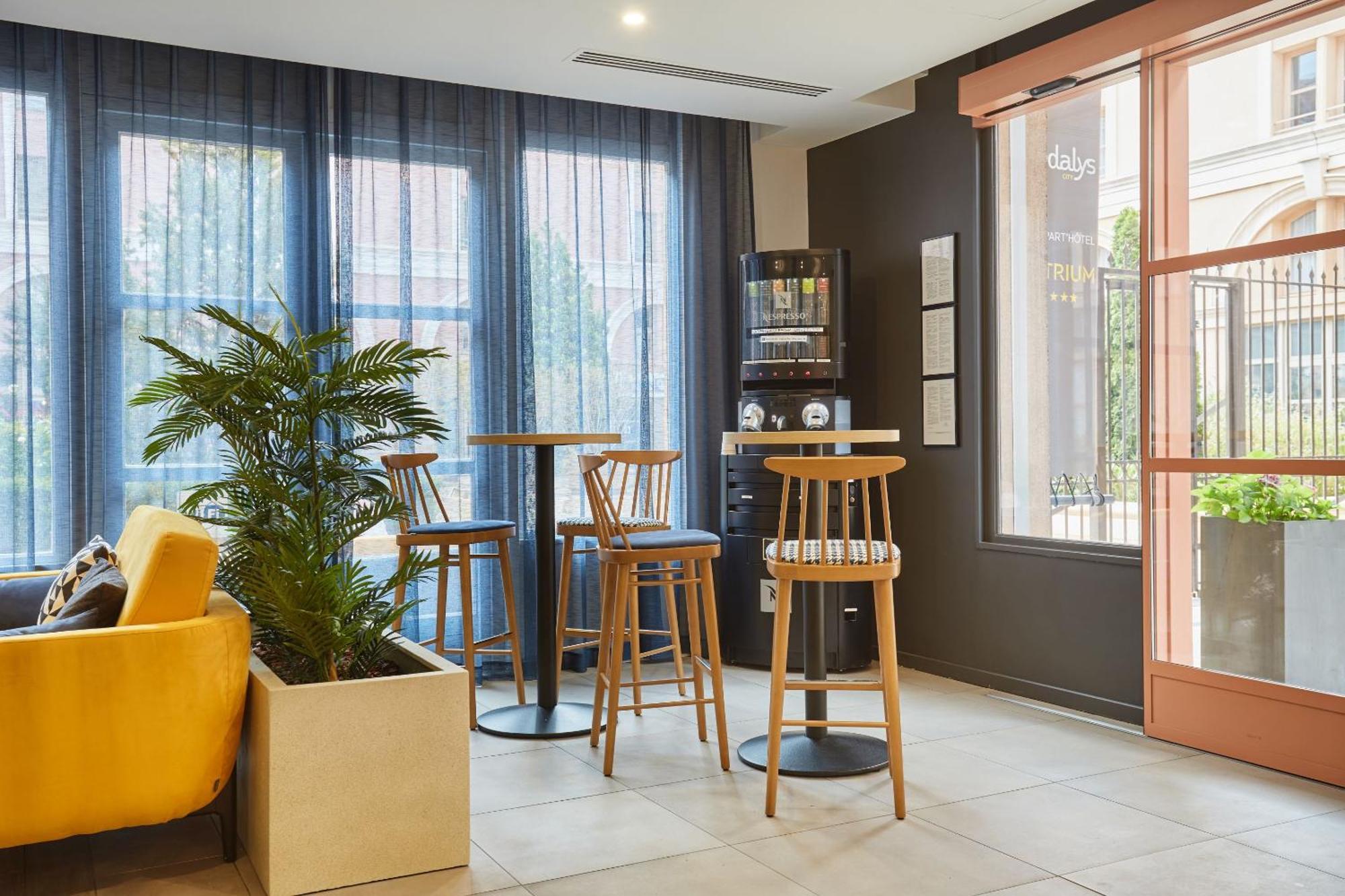 Appart Hotel Odalys City Aix En Provence L'Atrium Aix-en-Provence Bagian luar foto