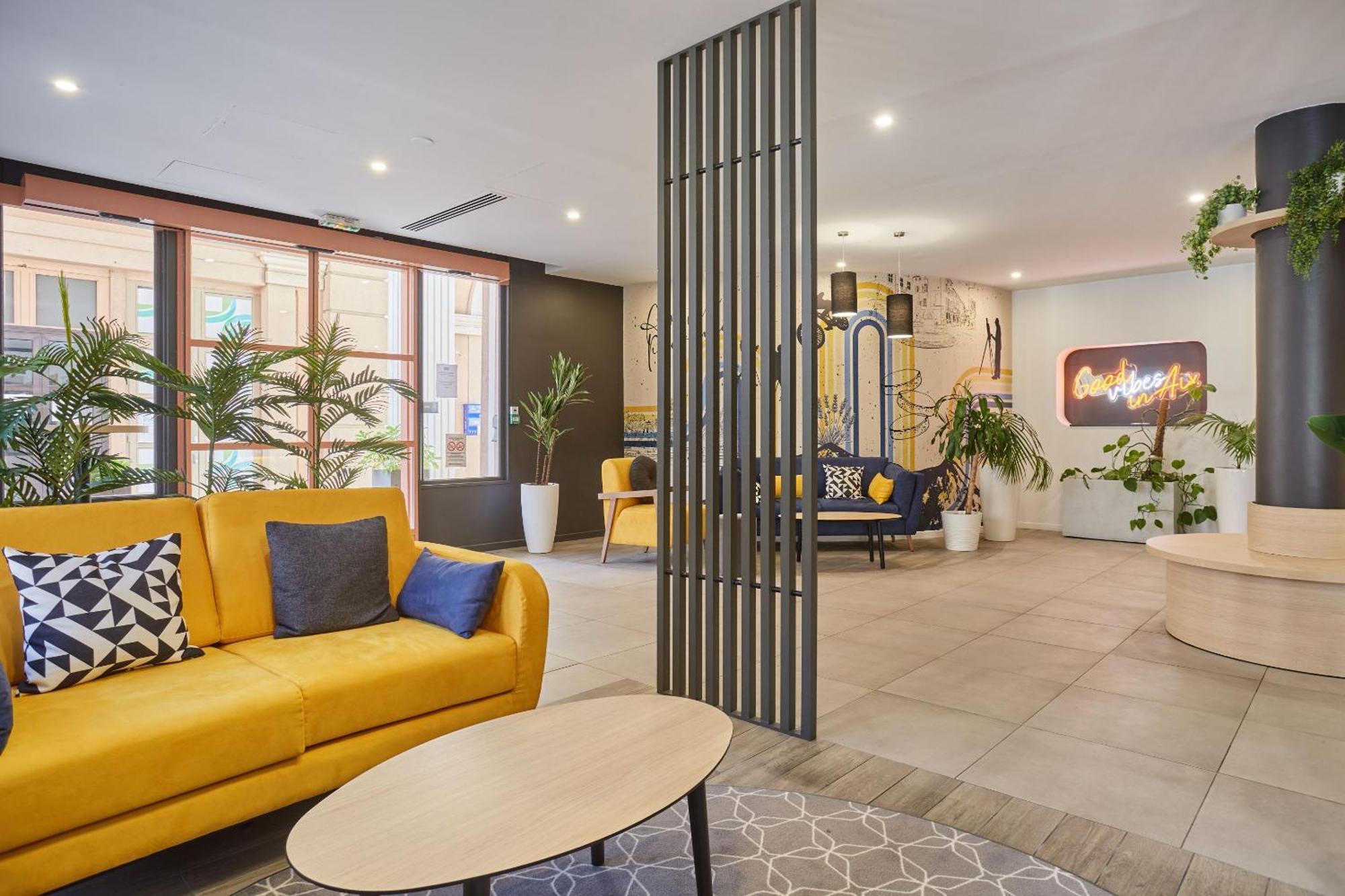 Appart Hotel Odalys City Aix En Provence L'Atrium Aix-en-Provence Bagian luar foto