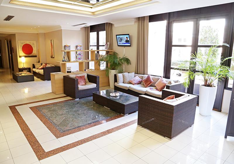 Appart Hotel Odalys City Aix En Provence L'Atrium Aix-en-Provence Bagian luar foto