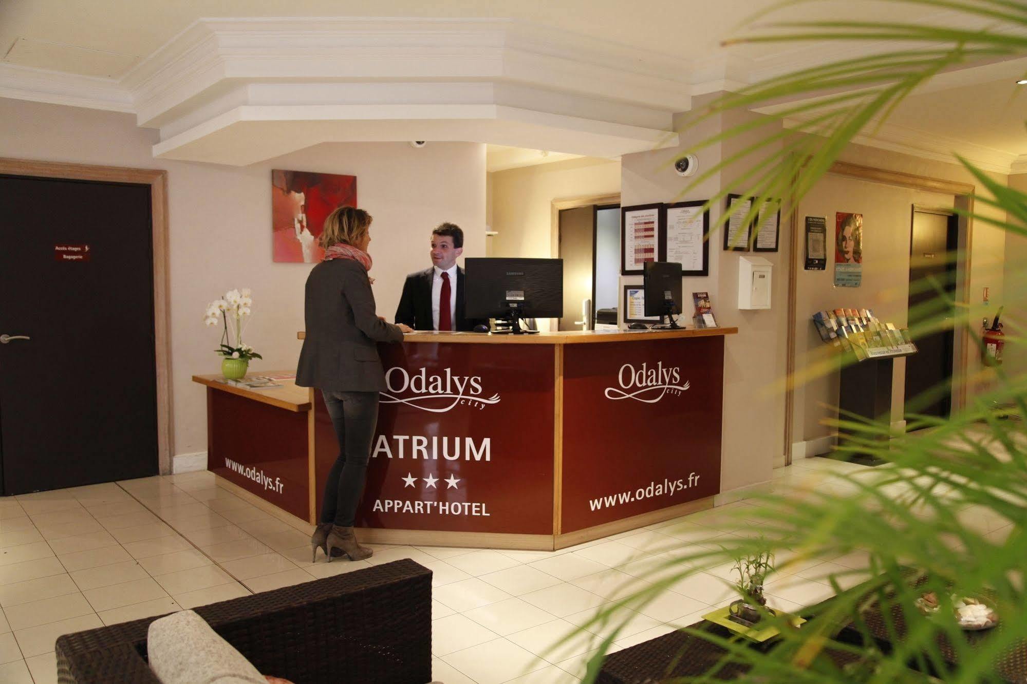 Appart Hotel Odalys City Aix En Provence L'Atrium Aix-en-Provence Bagian luar foto